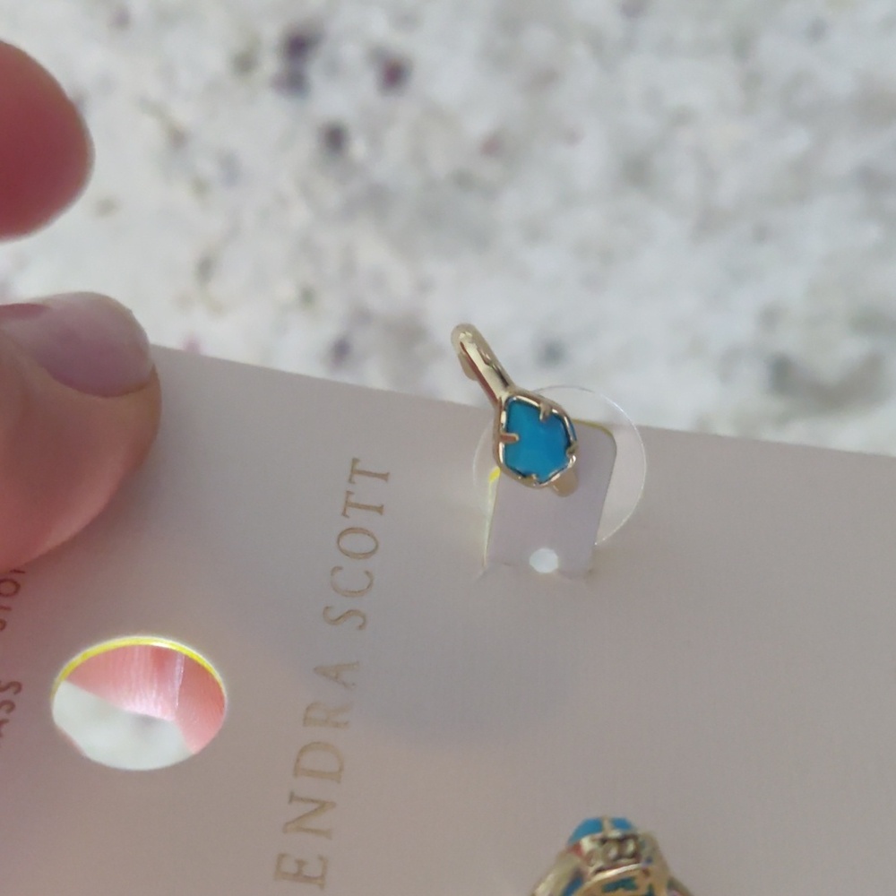 Kendra Scott Jensen 14K Gold Huggie Turquoise Magnesite Hoop Earrings - Picture 4 of 4